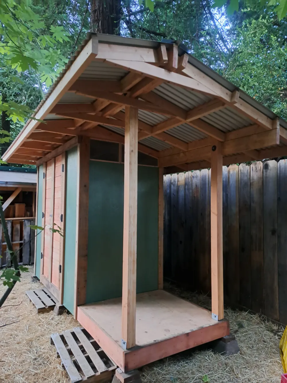 A shed (with saltbox roof) image